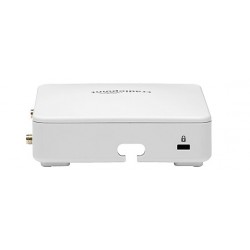 Cradlepoint CBA550-150M + NetCloud Essentials Routeur connecté Fast Ethernet Blanc